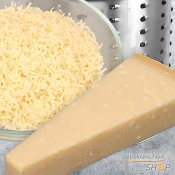 Trommel 4: Parmesan reiben