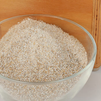 Hier Roggen bei feinster Einstellung gemahlen mit dem 70mm Mahlstein